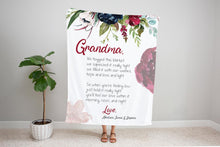Load image into Gallery viewer, Personalized Mom/Grandma/Nana Floral Blankets I05