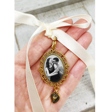 Load image into Gallery viewer, Personalized Bouquet Charm